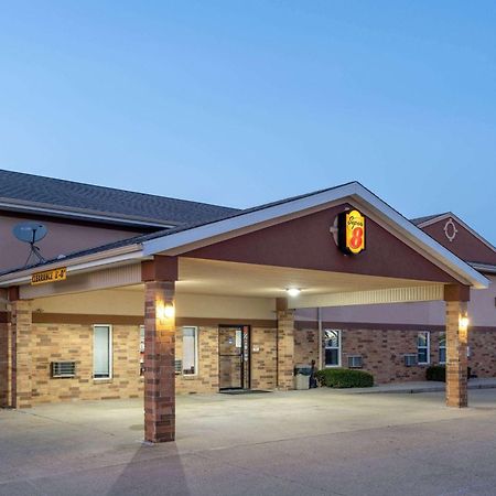 Super 8 By Wyndham Mattoon Hotel Екстериор снимка