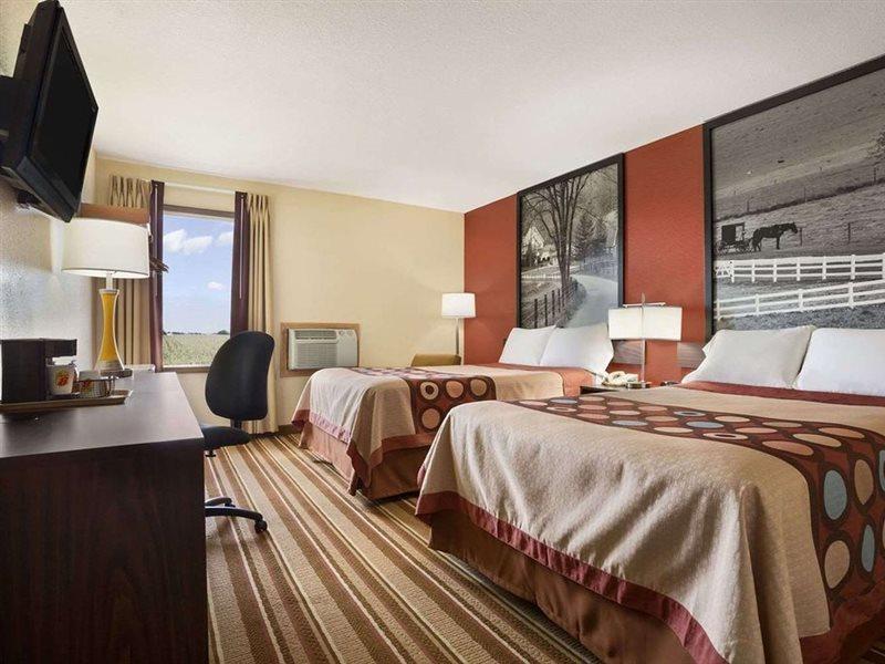 Super 8 By Wyndham Mattoon Hotel Екстериор снимка